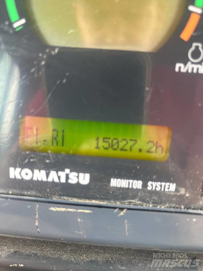 Komatsu D 155 AX-5 Bandschaktare