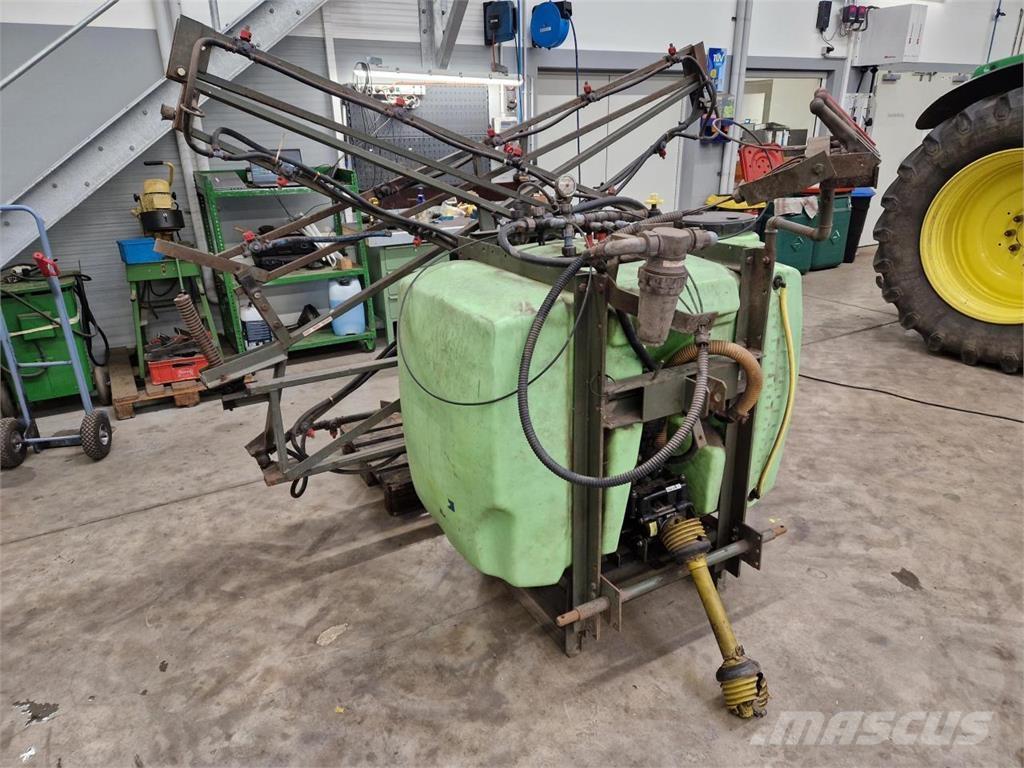 Tecnoma 800 Liter Dragna sprutor