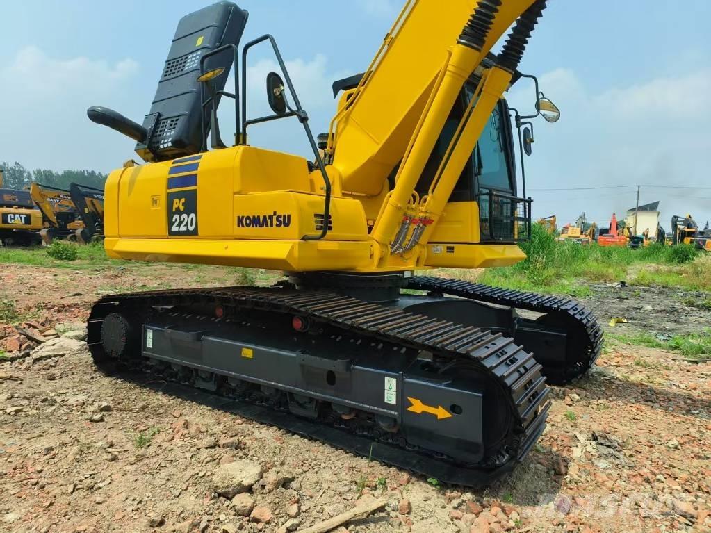 Komatsu PC 220-8 Bandgrävare