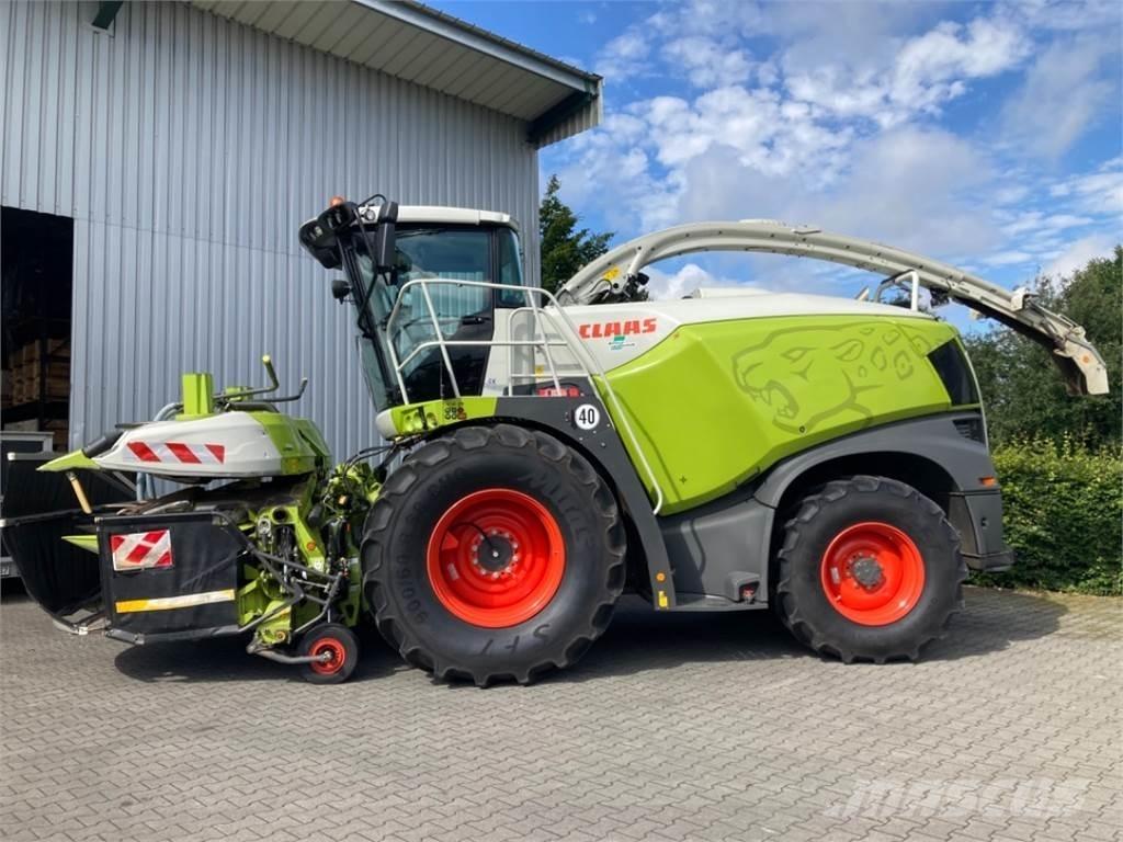 CLAAS Jaguar 960 Fälthackar