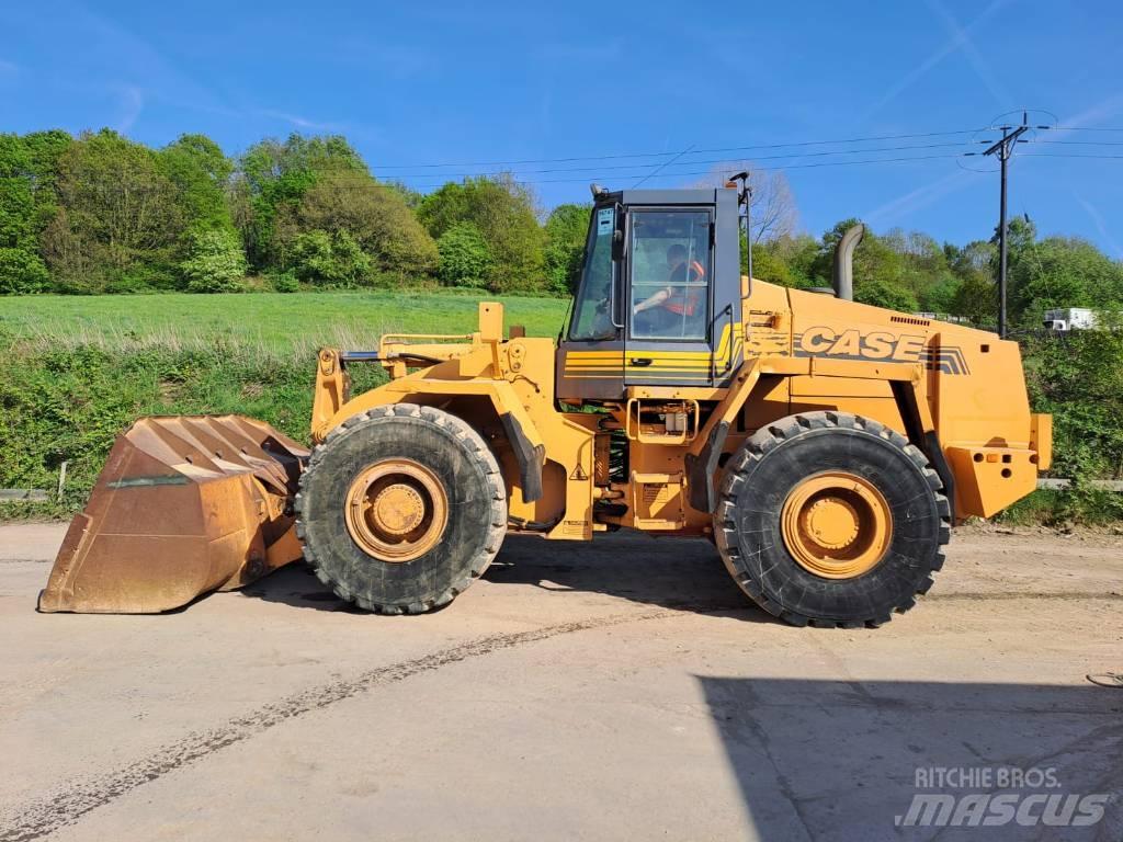 CASE 821 B Hjullastare
