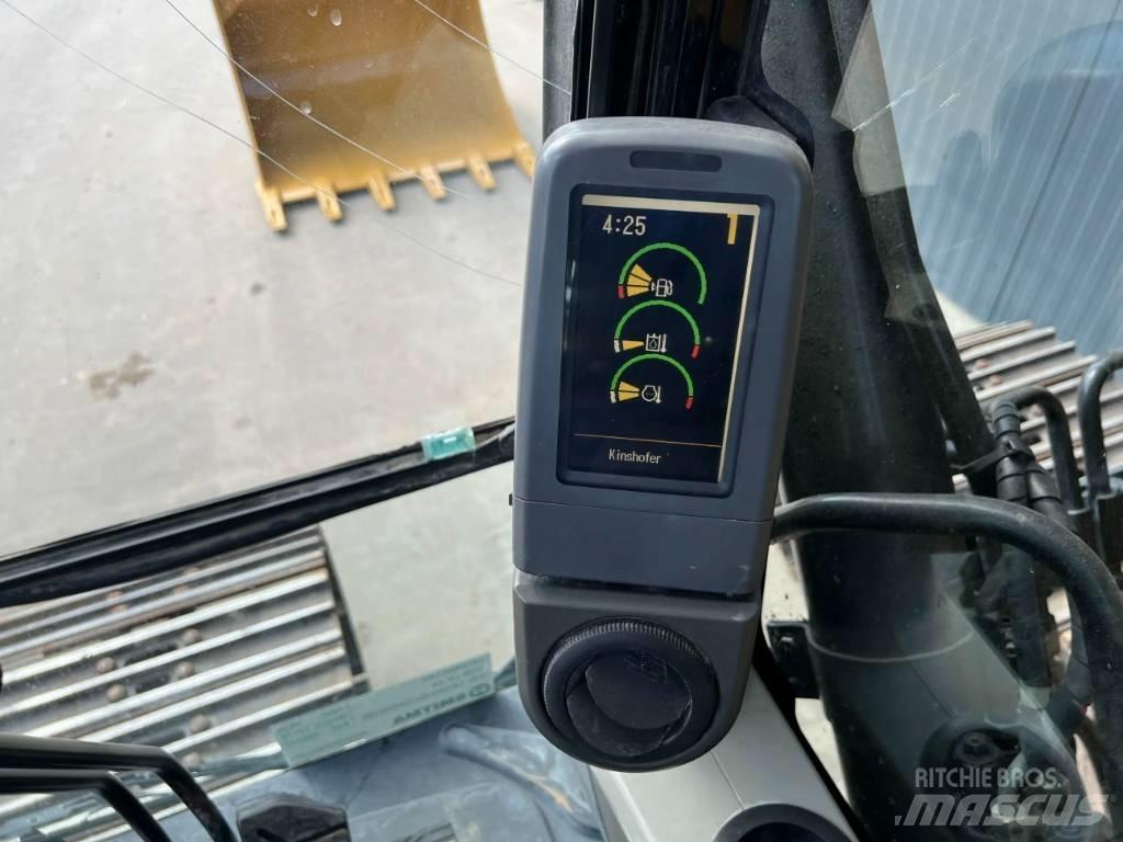 CAT 323D LN VA Bandgrävare