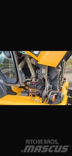 JCB TM 320 S Redskapsbärare för lantbruk