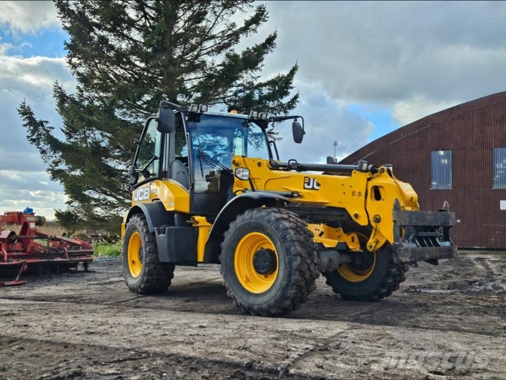 JCB TM 320 S Redskapsbärare för lantbruk