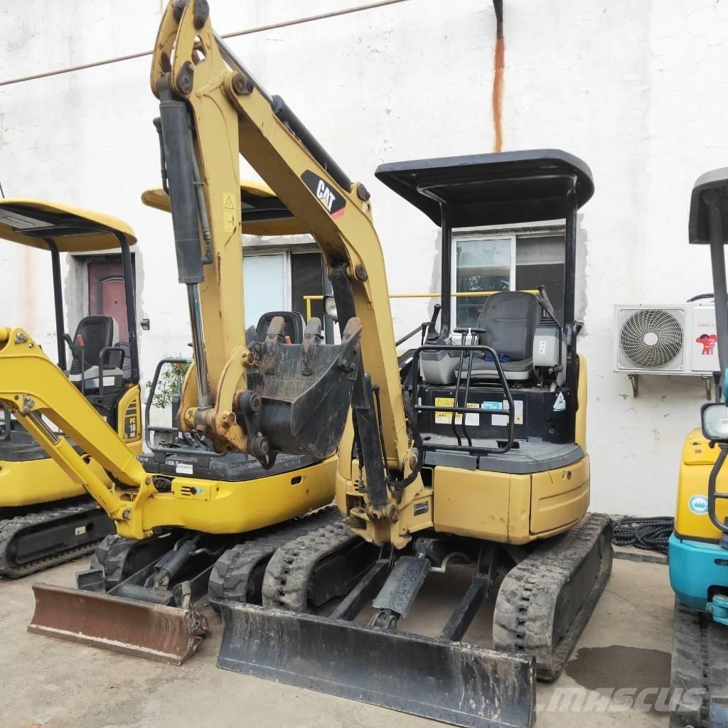 CAT 302CR Minigrävare < 7t