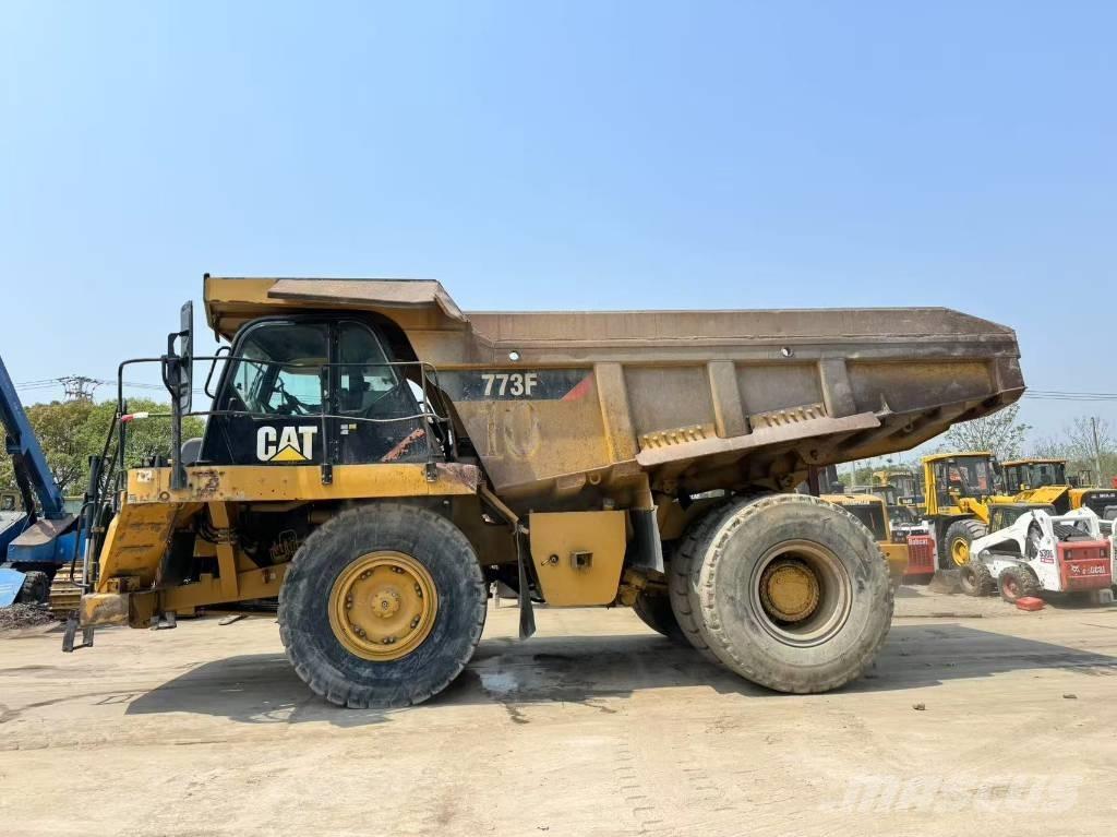 CAT 773 F Midjestyrd dumper