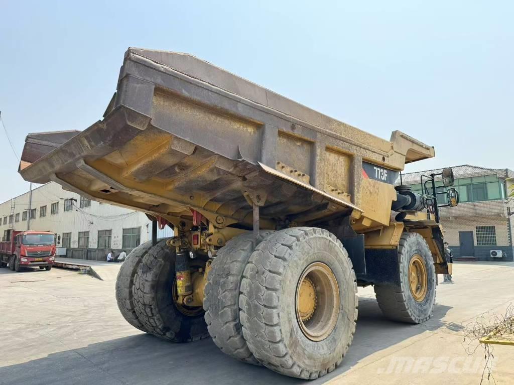 CAT 773 F Midjestyrd dumper