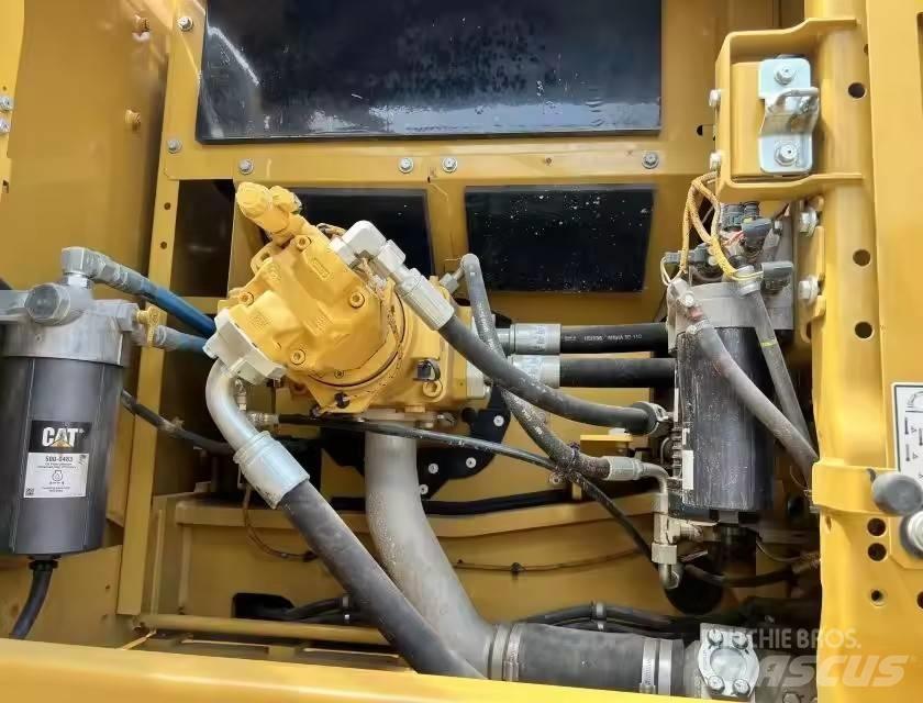 CAT 336 D Bandgrävare
