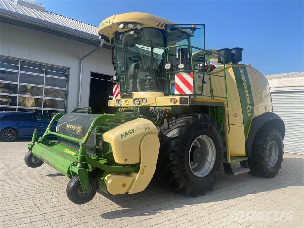 Krone Big X 700 Självgående fälthackar