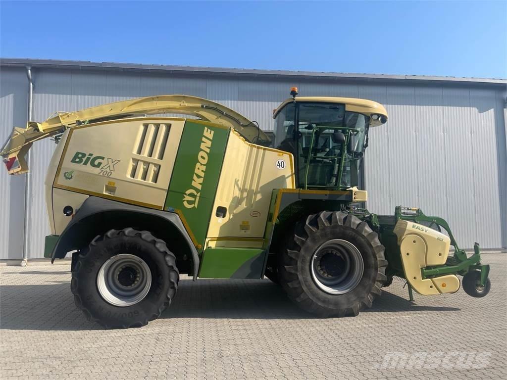 Krone Big X 700 Självgående fälthackar