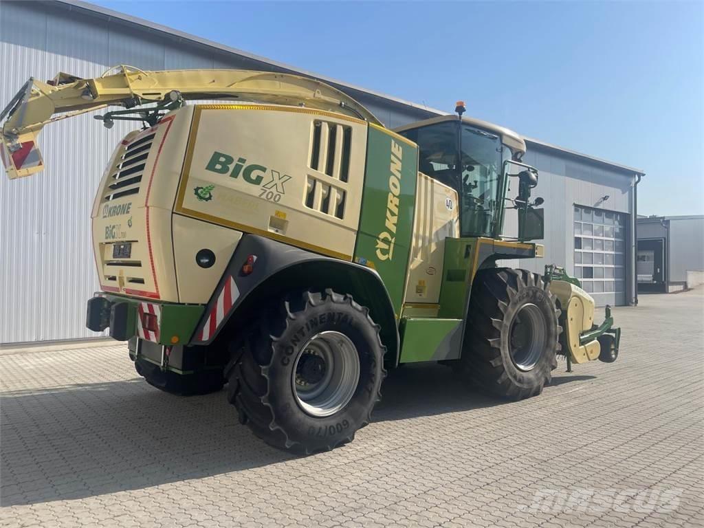 Krone Big X 700 Självgående fälthackar