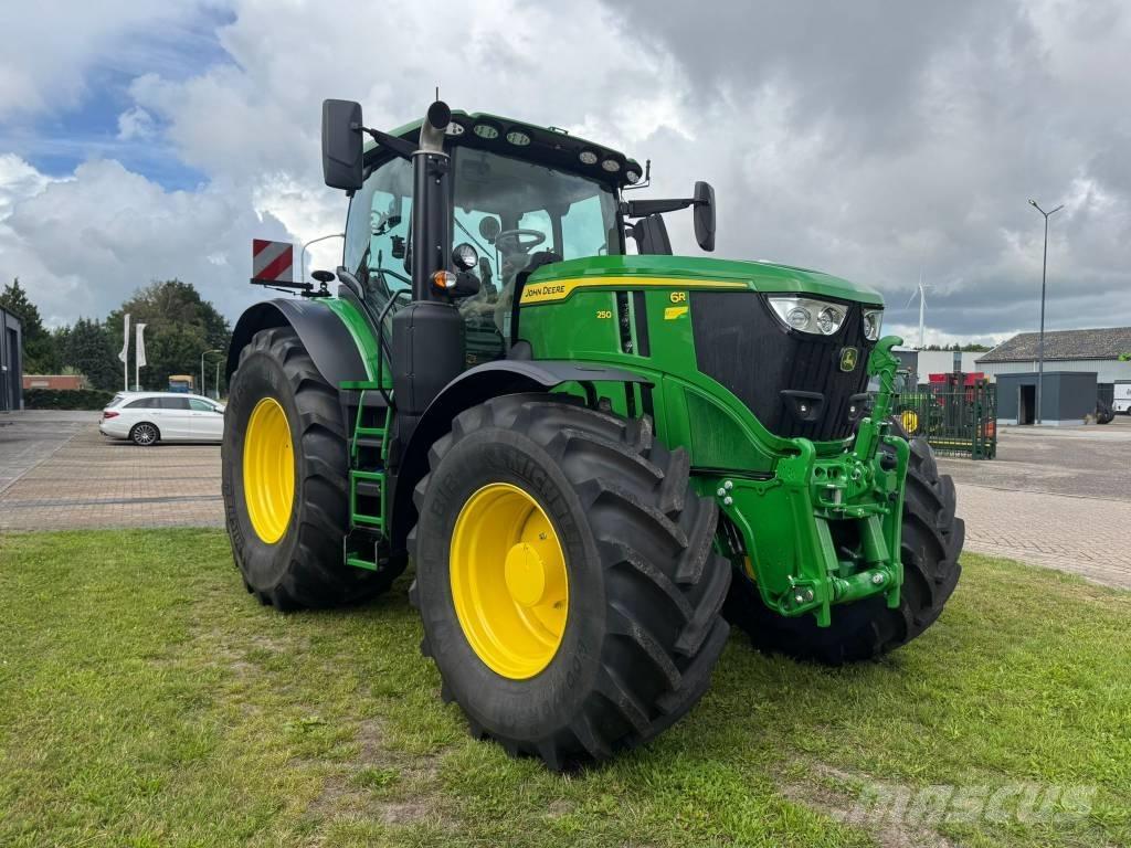 John Deere 6R 250 Traktorer
