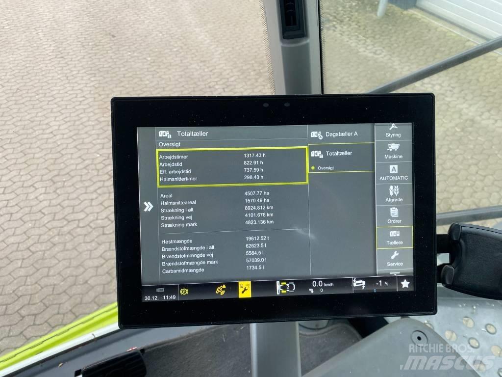 CLAAS Lexion 8800 TT Skördetröskor
