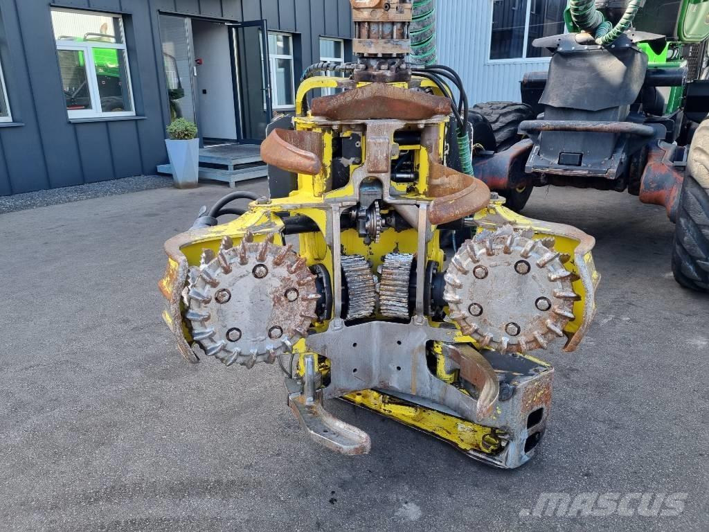 John Deere 1270 G Skördare