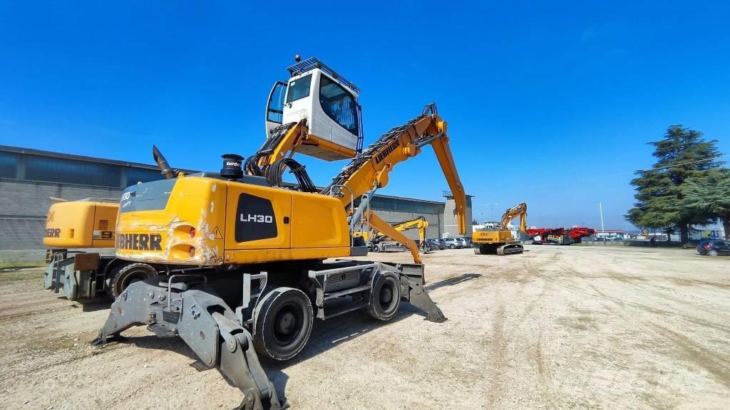 Liebherr LH 30 M Avfalls / industri hantering