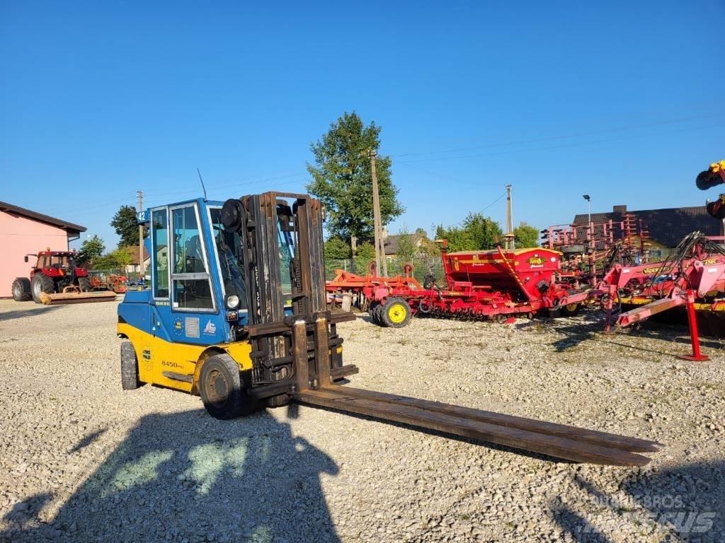 Dantruck 8450 Dieselmotviktstruckar