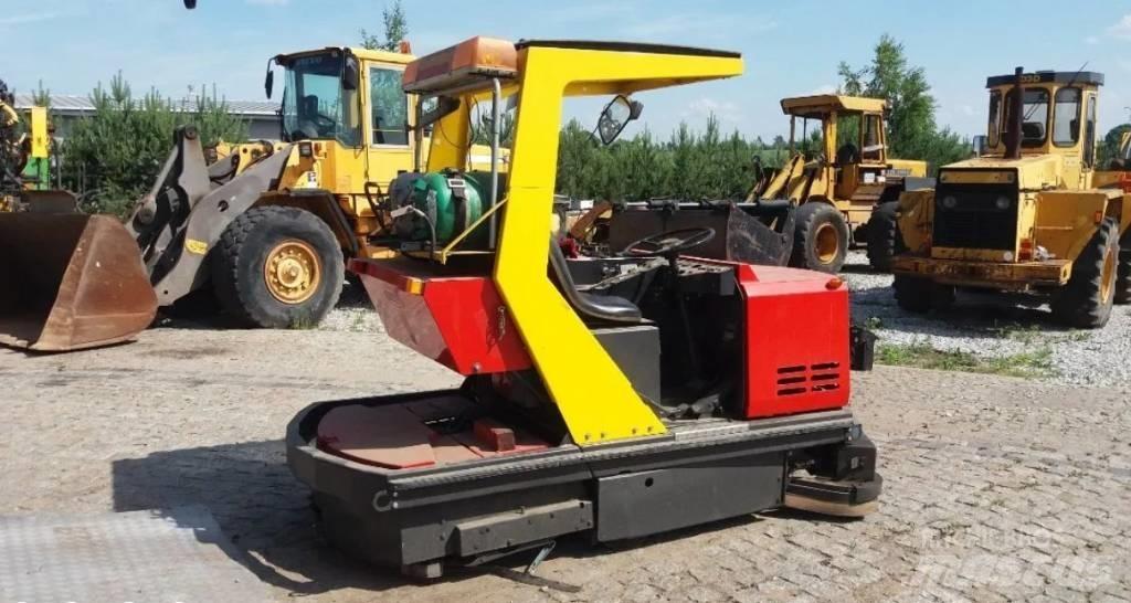 Tennant 528 Sopmaskiner