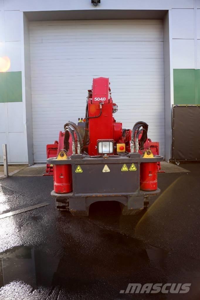 Unic URW-506 Minikranar