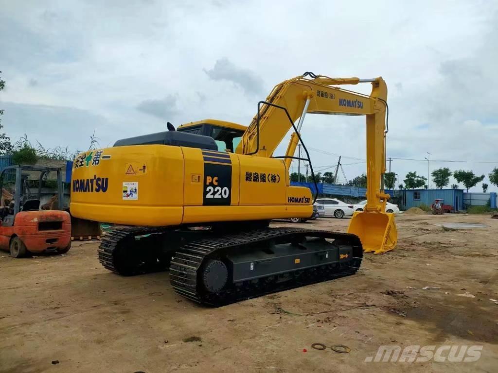 Komatsu PC 220 Bandgrävare