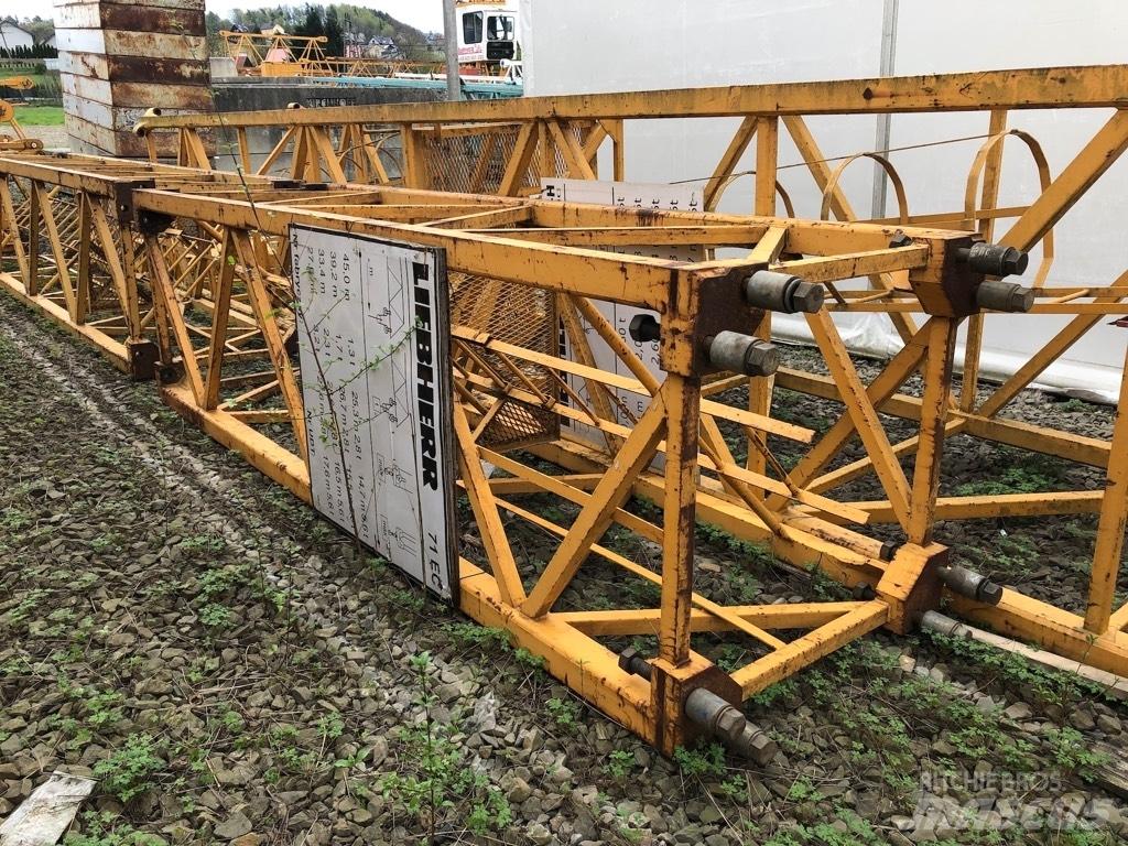 Liebherr 71 EC Byggkranar