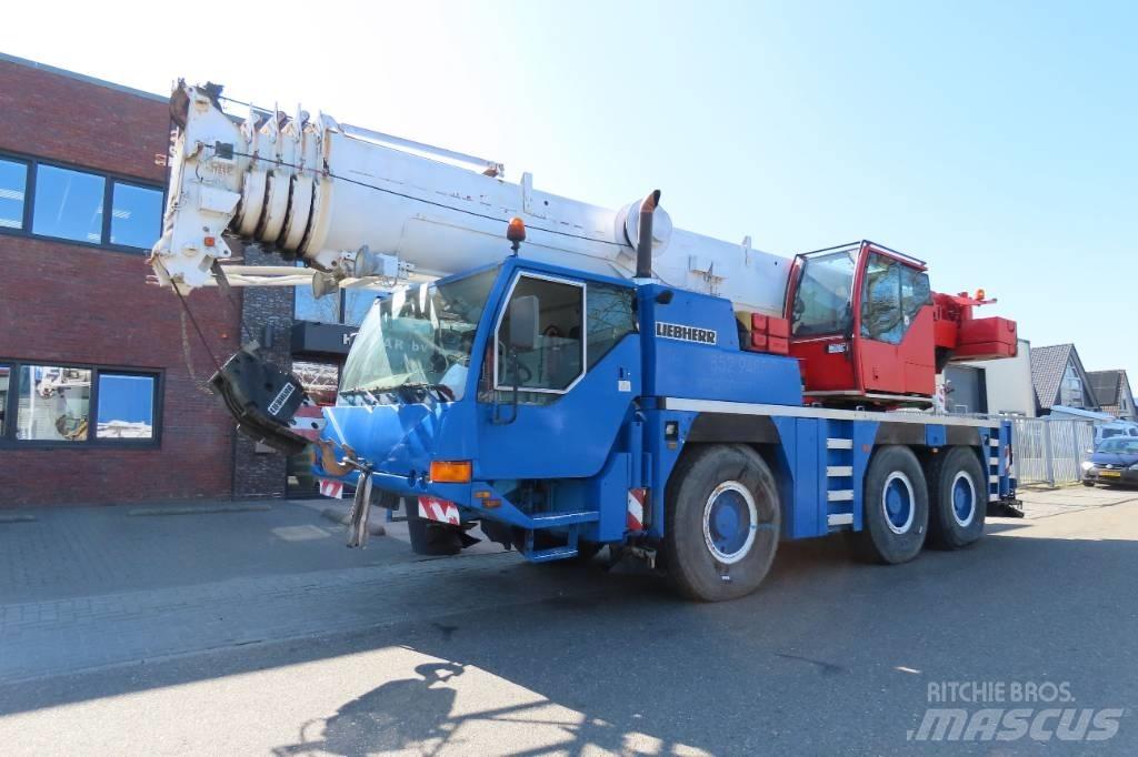Liebherr LTM 1055-1 Allterrängkranar