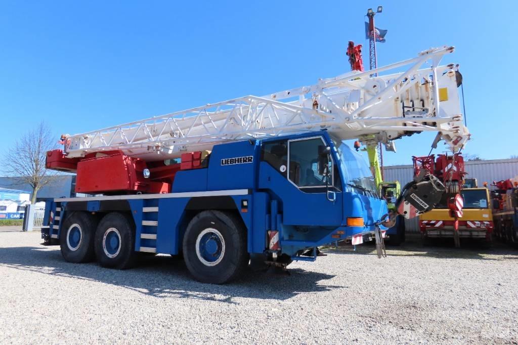 Liebherr LTM 1055-1 Allterrängkranar