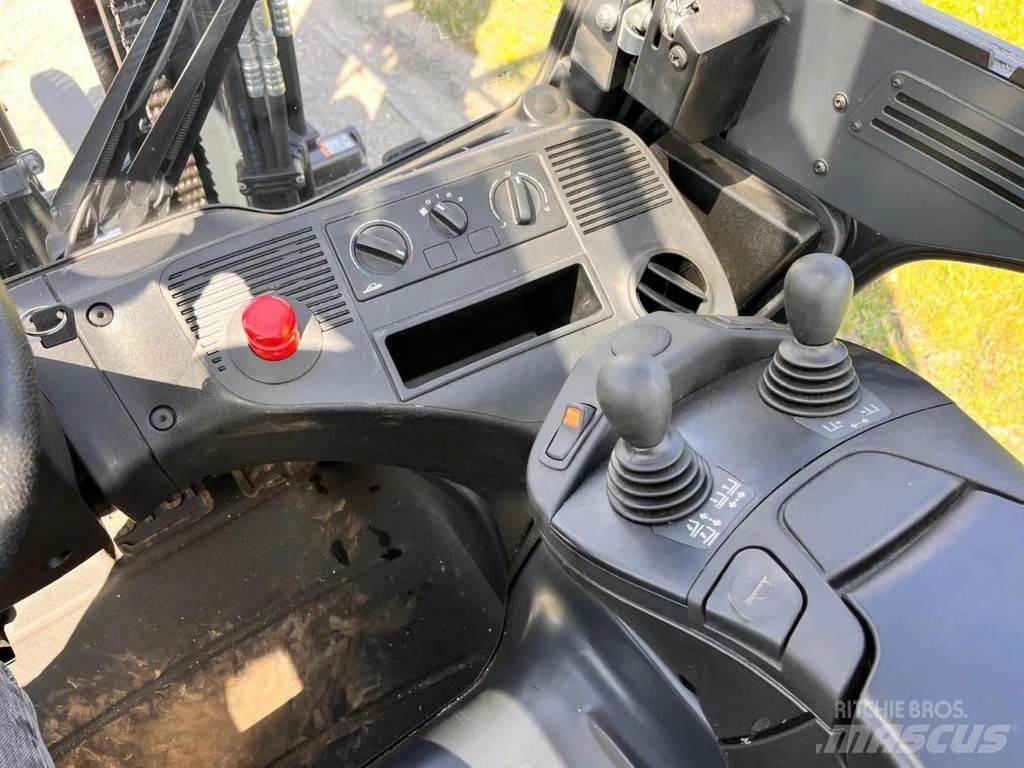Linde E35HL-01 Elmotviktstruckar