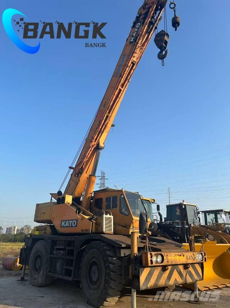 Kato KR 25 H Terrängkranar (Grov terräng)