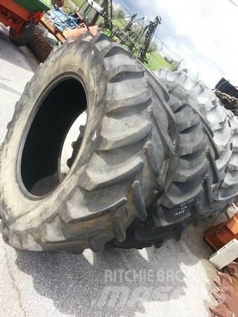  Pneus 540/65R34 Däck, hjul och fälgar
