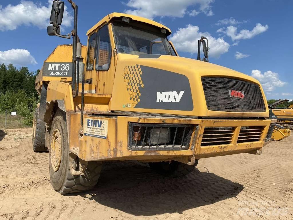 Moxy MT 36 II Midjestyrd dumper