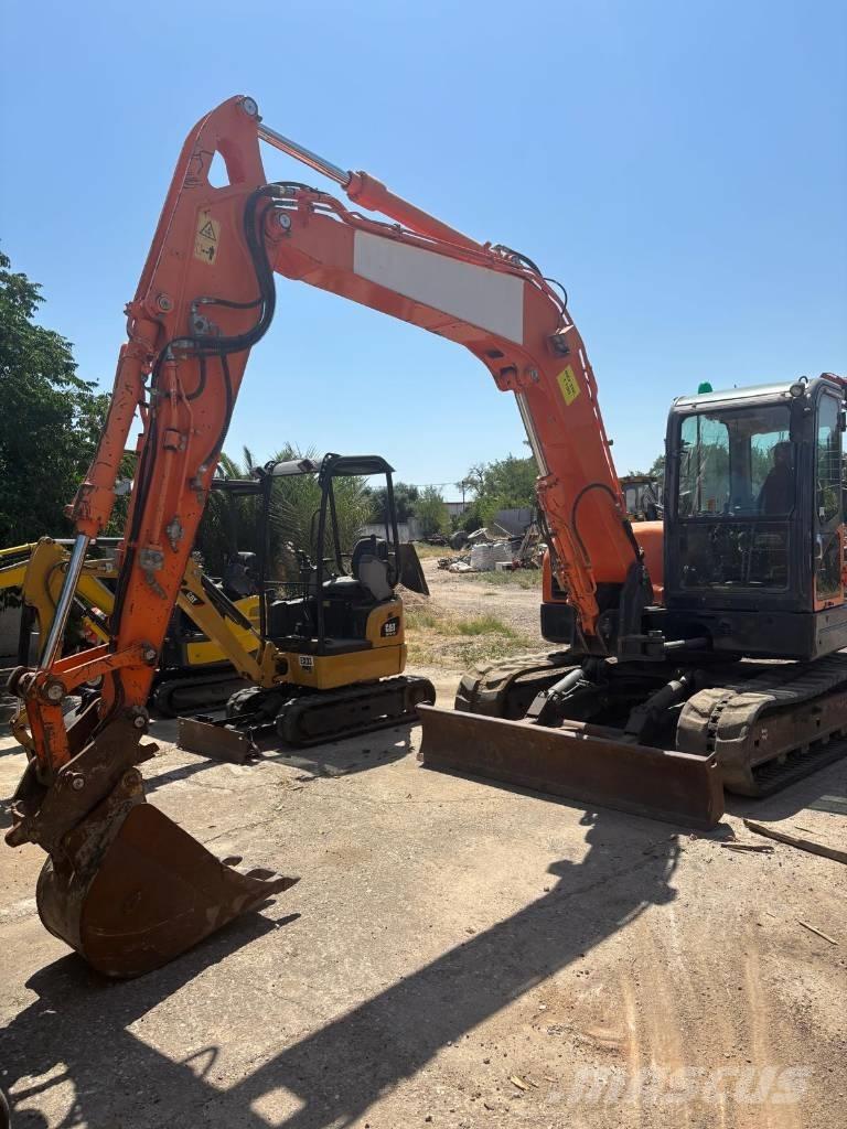 Doosan DX 80 R Midigrävmaskiner 7t - 12t