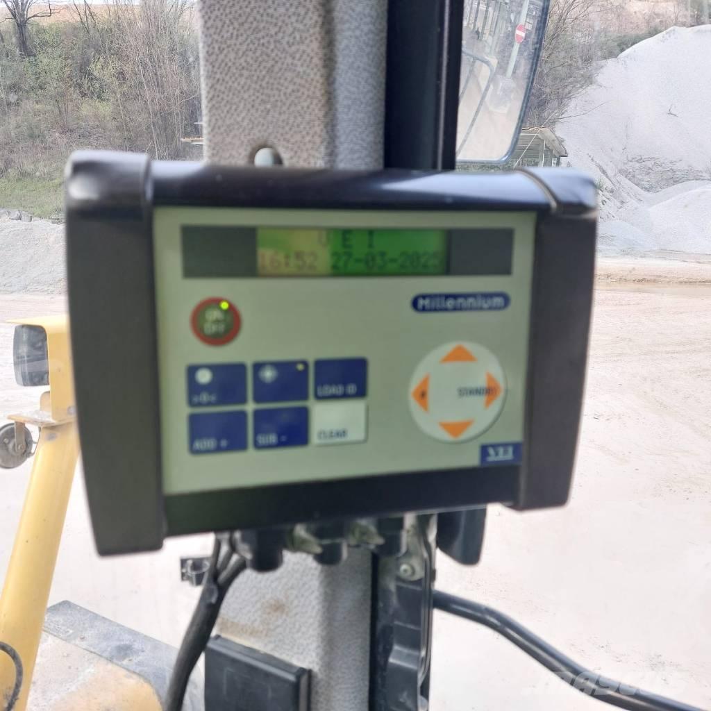 Komatsu WA 600-3 Hjullastare