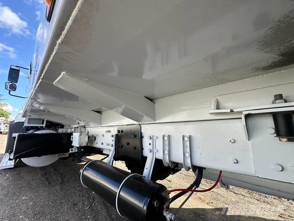 Freightliner 114 SD Sopbilar