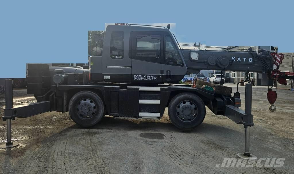 Kato KRM-13H-2 Allterrängkranar