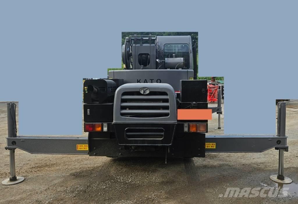 Kato KRM-13H-2 Allterrängkranar