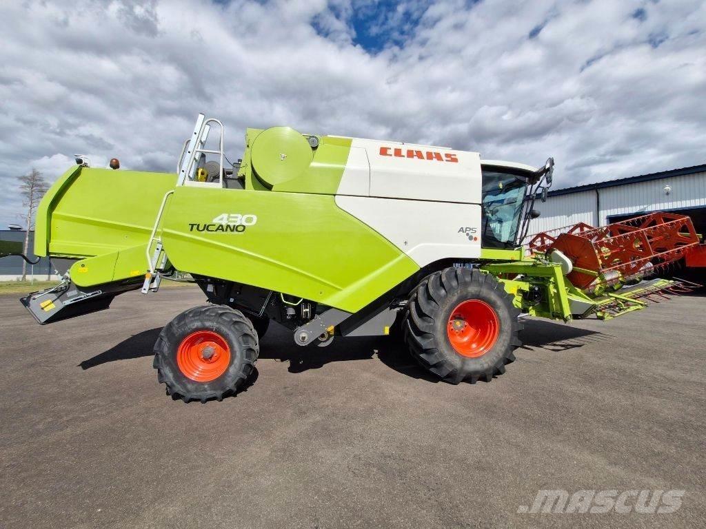 CLAAS Tucano 430 Skördetröskor