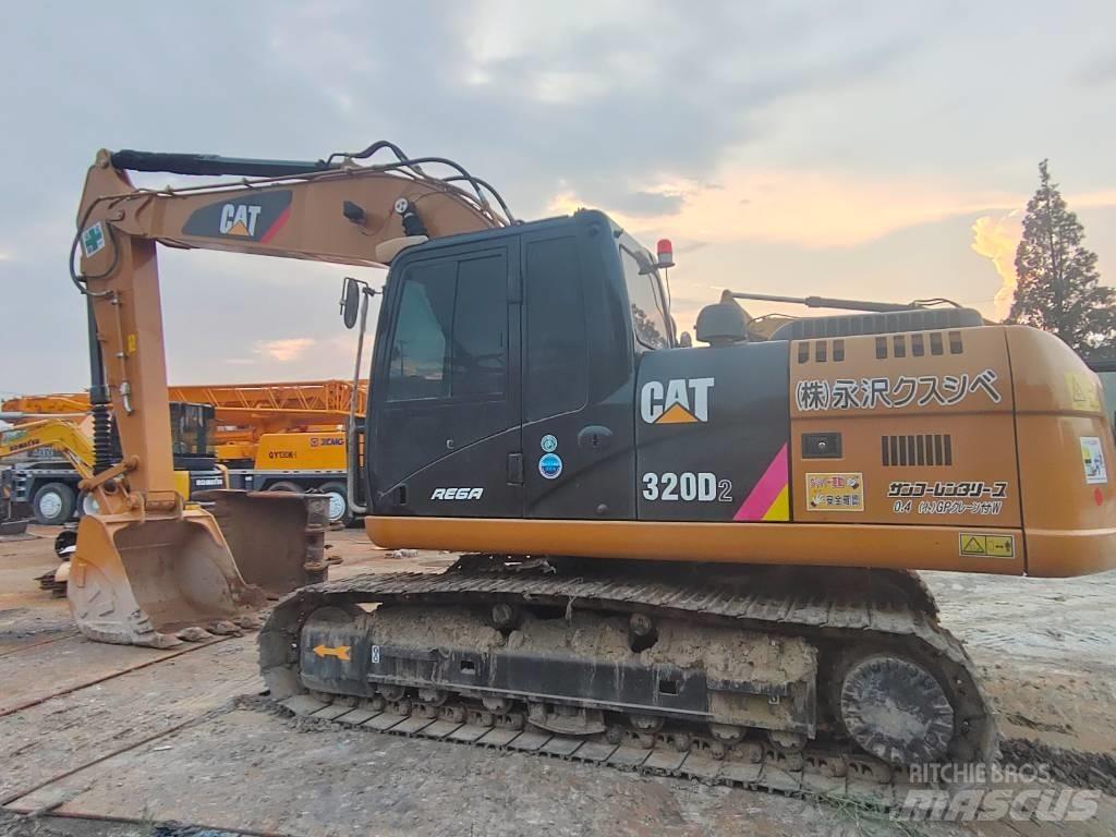 CAT CAT 320D2 Bandgrävare