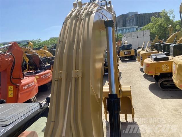 CAT 330 GC Bandgrävare