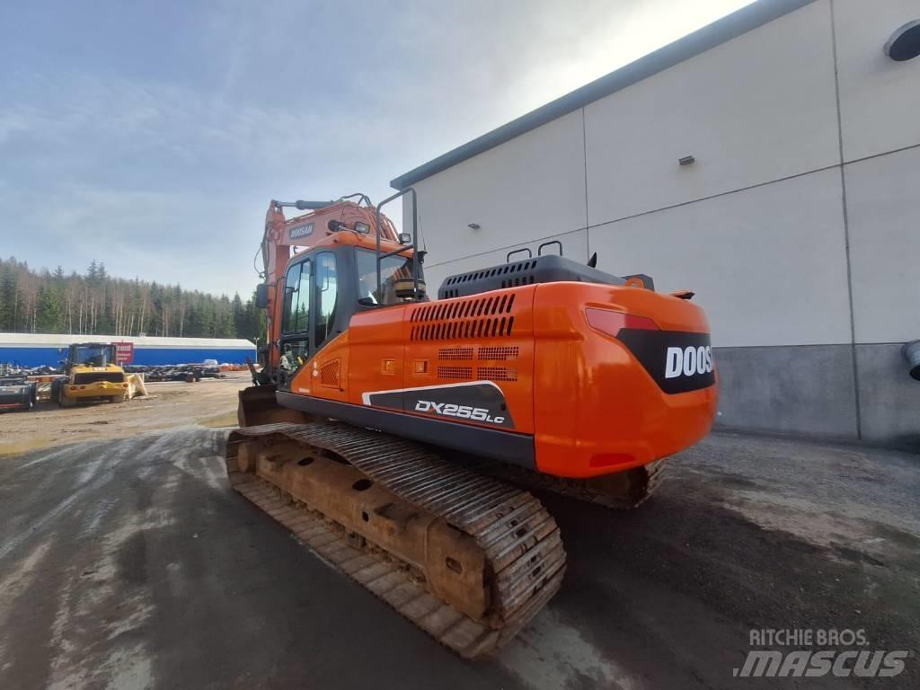 Doosan DX 255 LC-5 Bandgrävare