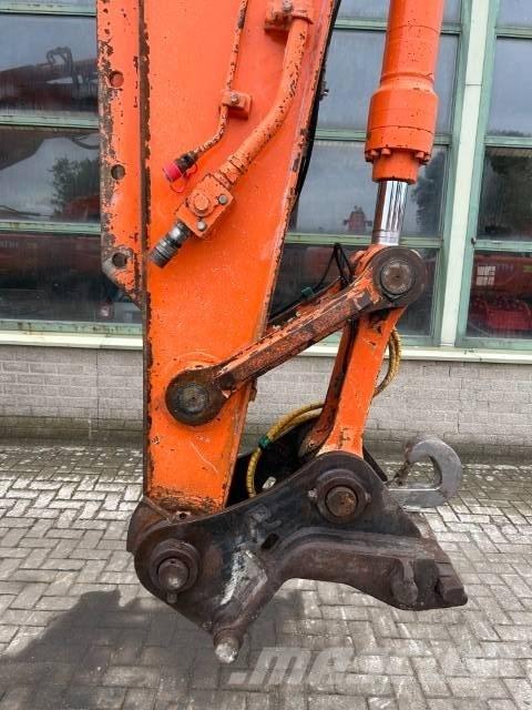 Hitachi ZX 210 LC-3 Bandgrävare