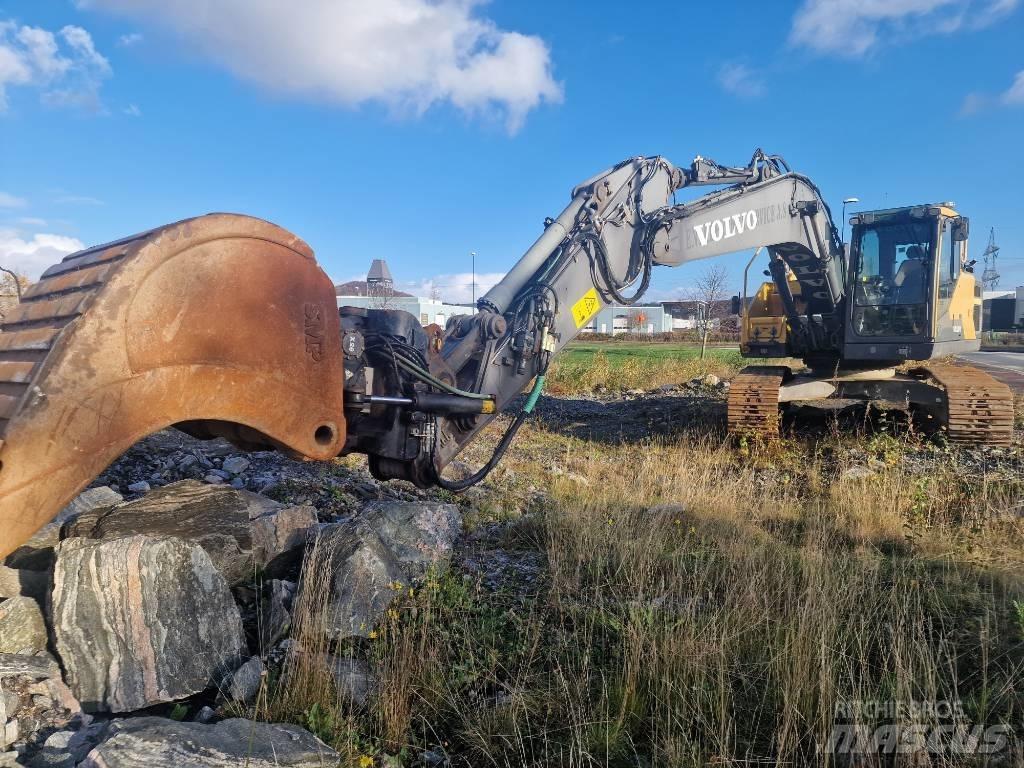 Volvo 220E Bandgrävare