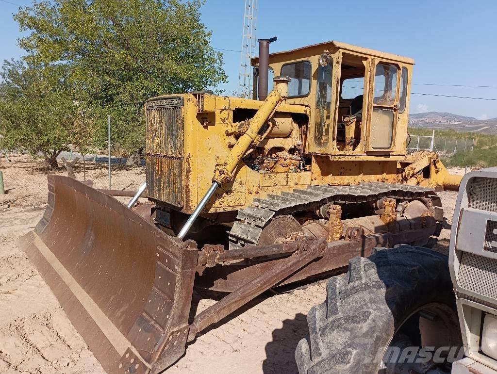 Komatsu D 85 A-12 Bandschaktare
