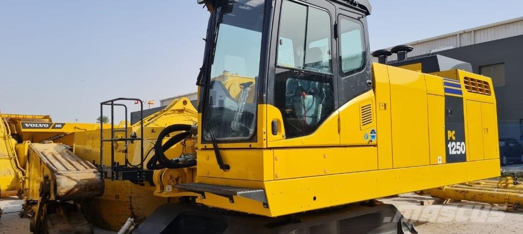 Komatsu PC 1250-8 Bandgrävare