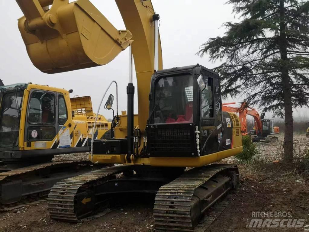 CAT 320 D L Bandgrävare
