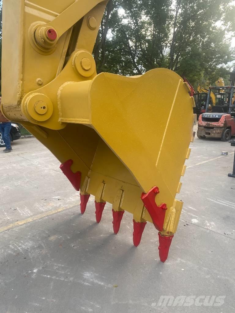 CAT 330 B Bandgrävare