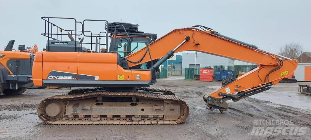 Doosan DX225LC-5 Bandgrävare