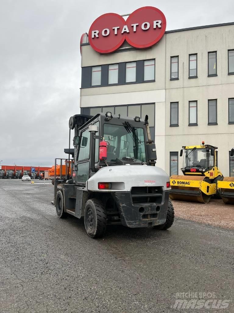 Nissan L1 F6 F70 Y Dieselmotviktstruckar