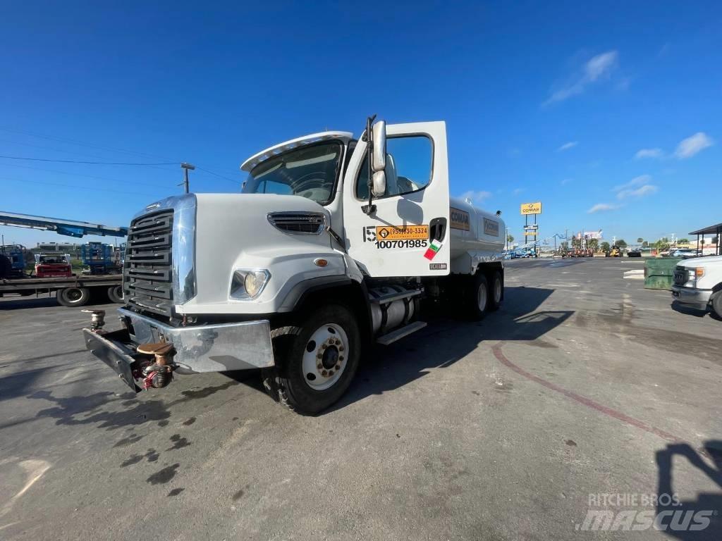 Freightliner 108 SD Vattentankbilar
