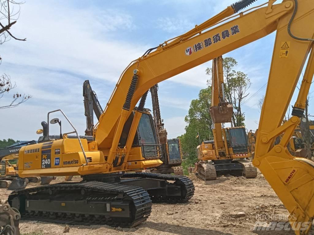 Komatsu PC 240 Bandgrävare