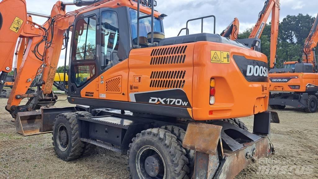 Doosan DX 170 W Hjulgrävare
